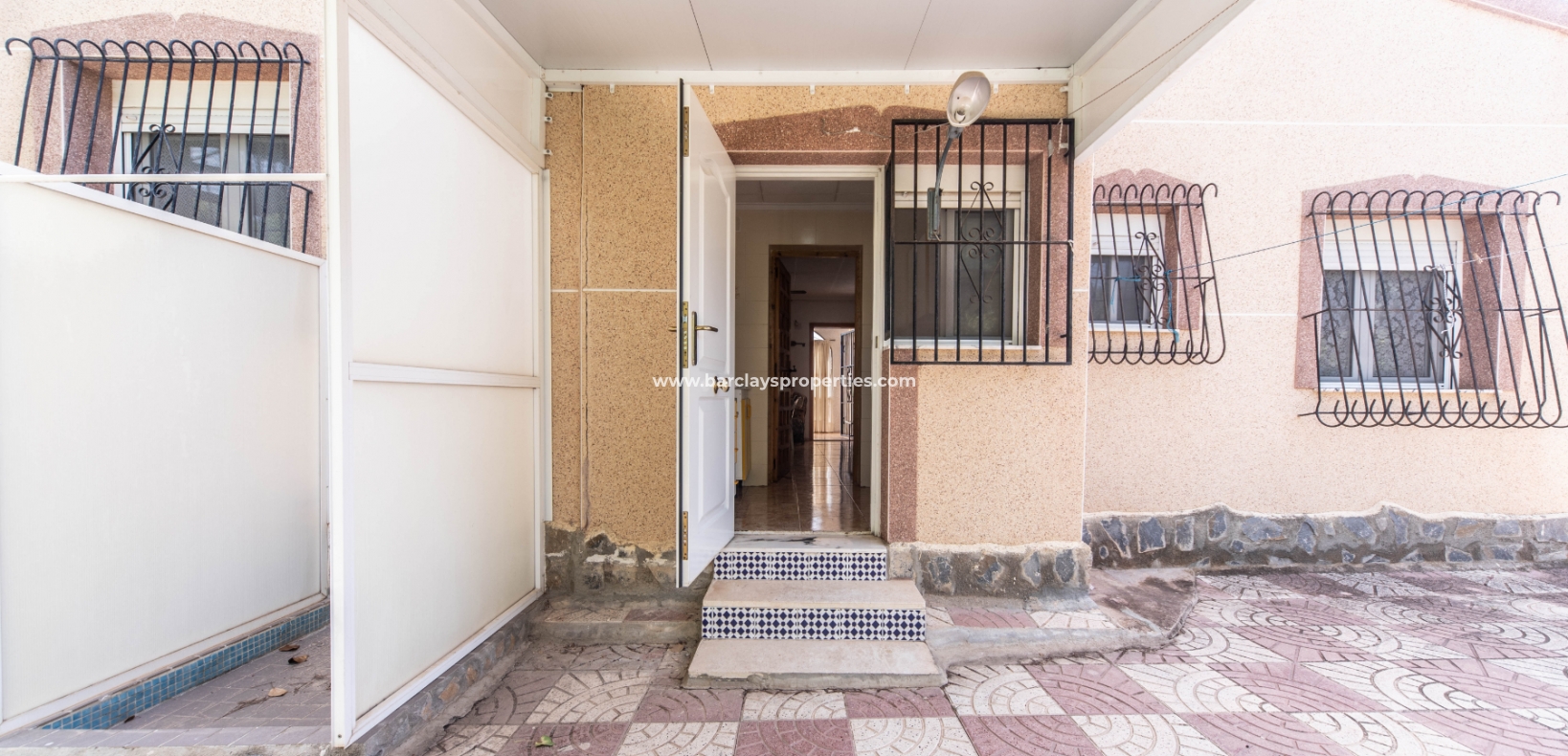 Wederverkoop - Vrijstaande Villa - Urb. La Marina