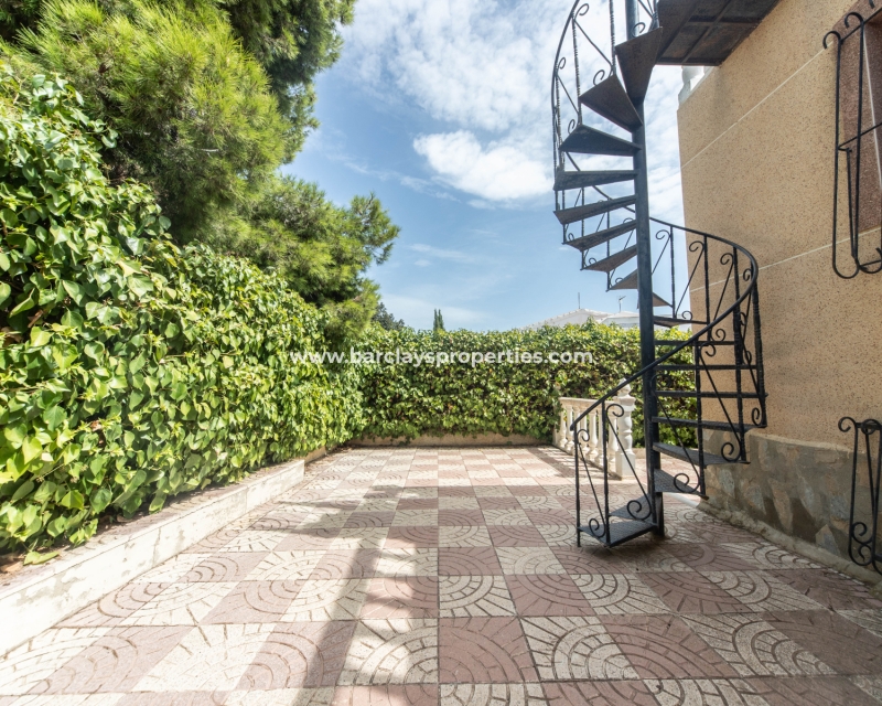 Wederverkoop - Vrijstaande Villa - Urb. La Marina