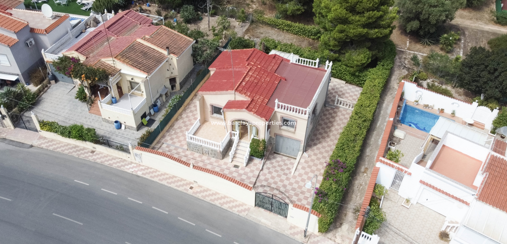 Wederverkoop - Vrijstaande Villa - Urb. La Marina