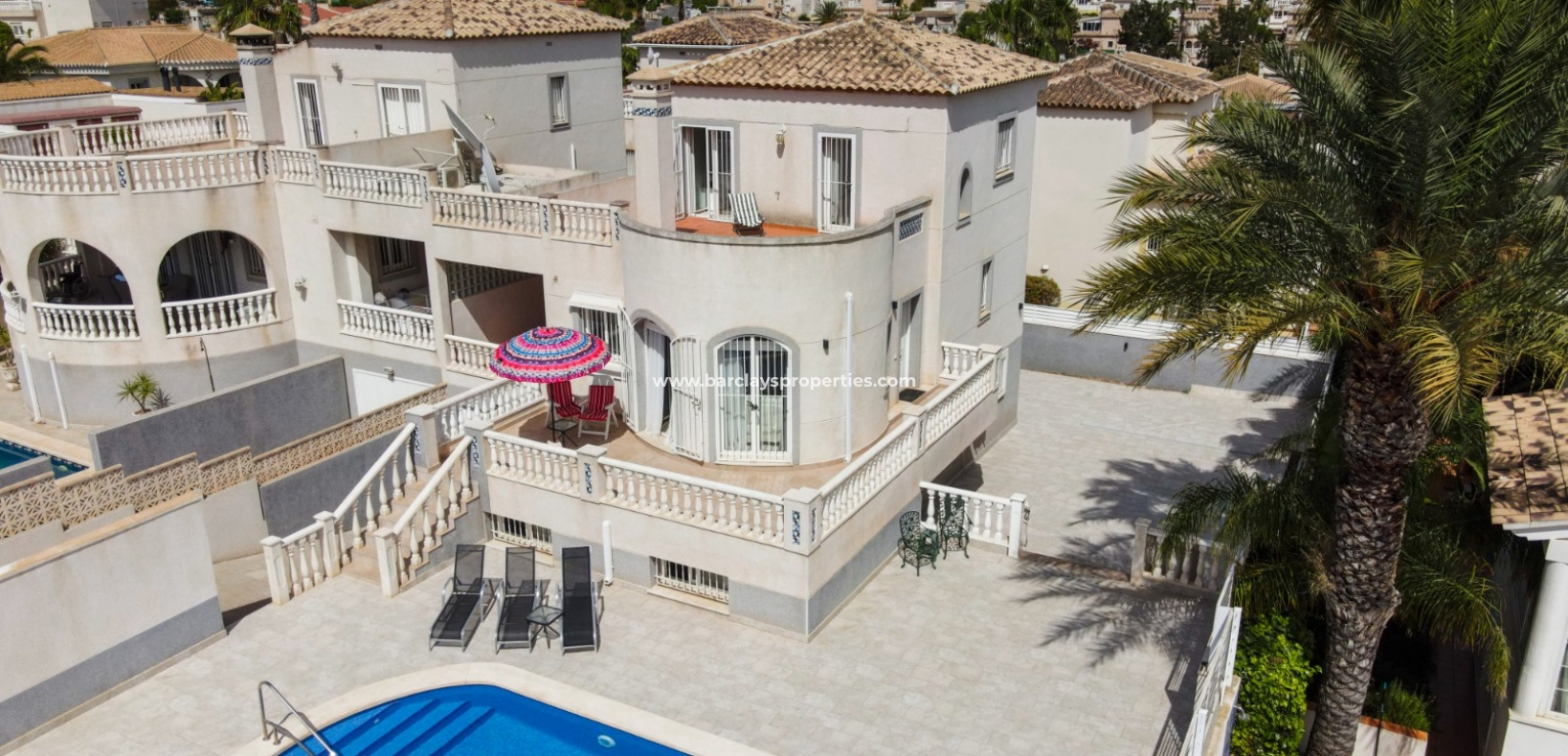 Wederverkoop - Vrijstaande Villa - Urb. La Marina