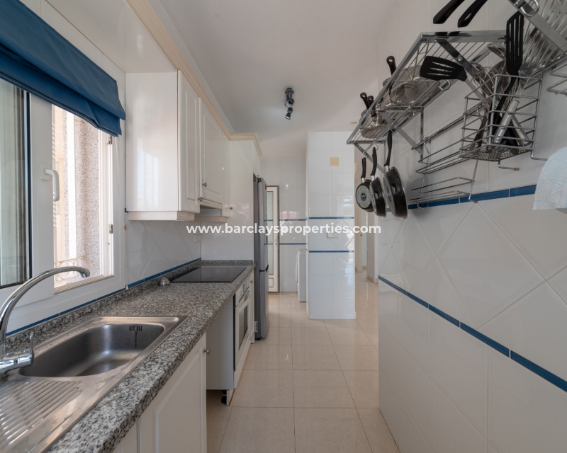 Wederverkoop - Vrijstaande Villa - Urb. La Marina