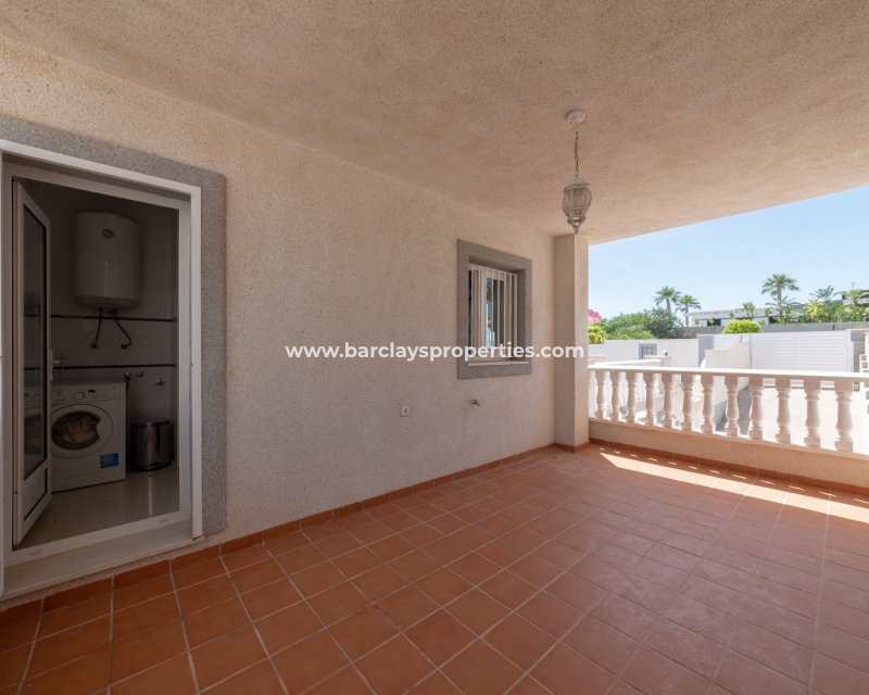 Wederverkoop - Vrijstaande Villa - Urb. La Marina