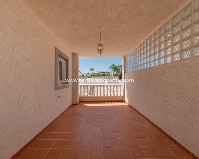 Wederverkoop - Vrijstaande Villa - Urb. La Marina