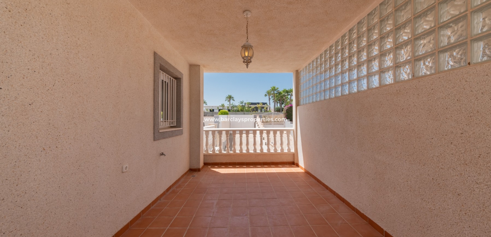 Wederverkoop - Vrijstaande Villa - Urb. La Marina