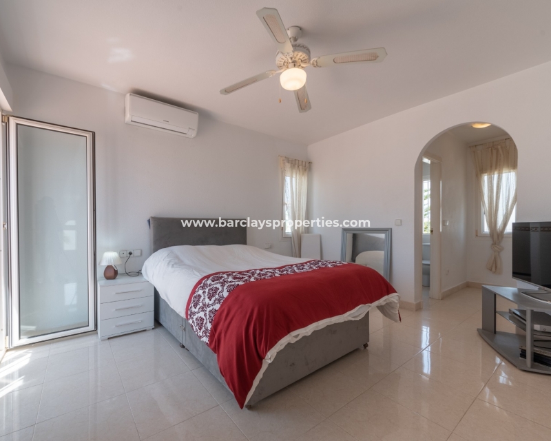 Wederverkoop - Vrijstaande Villa - Urb. La Marina