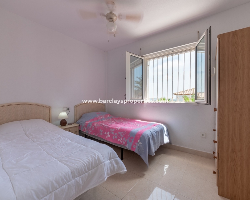 Wederverkoop - Vrijstaande Villa - Urb. La Marina