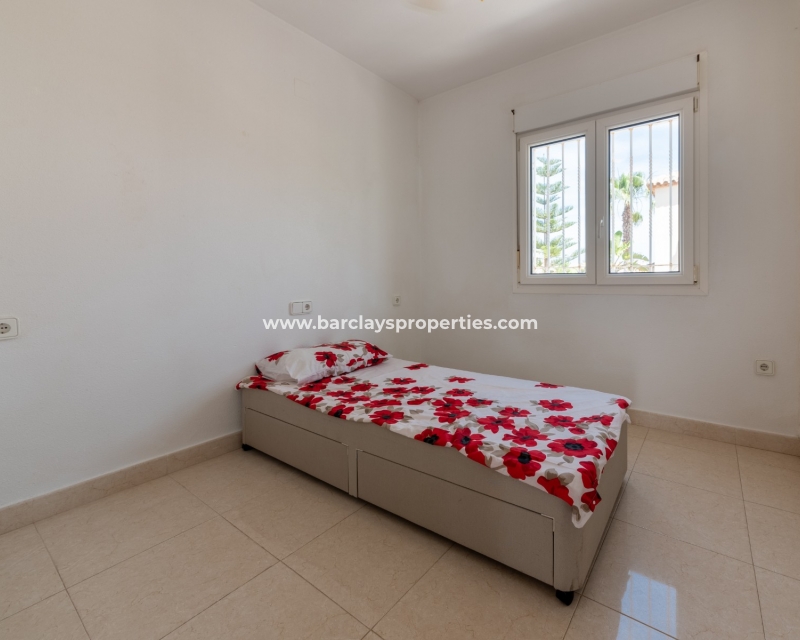 Wederverkoop - Vrijstaande Villa - Urb. La Marina