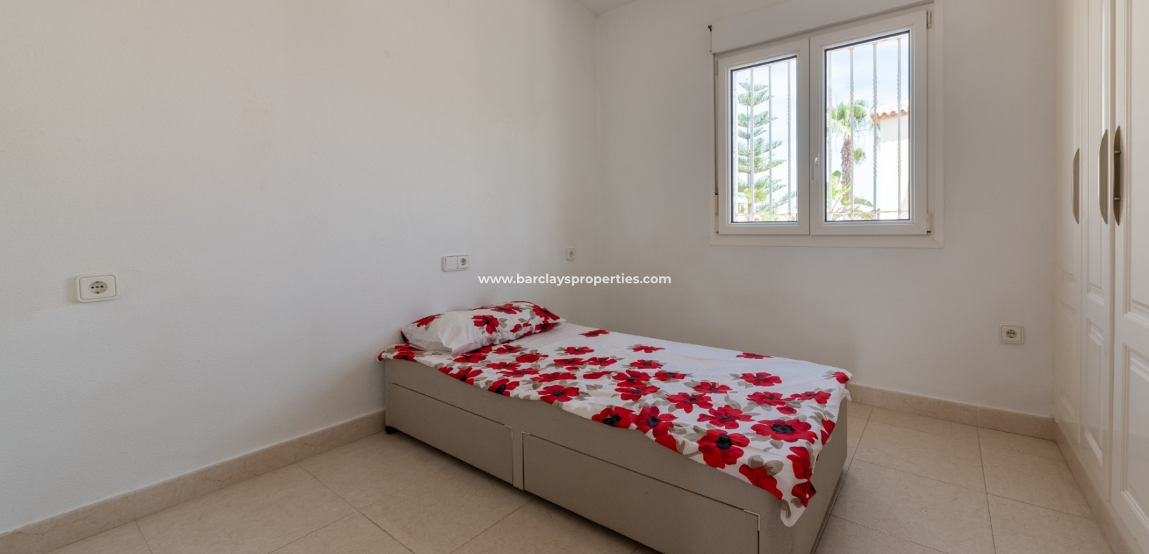 Wederverkoop - Vrijstaande Villa - Urb. La Marina