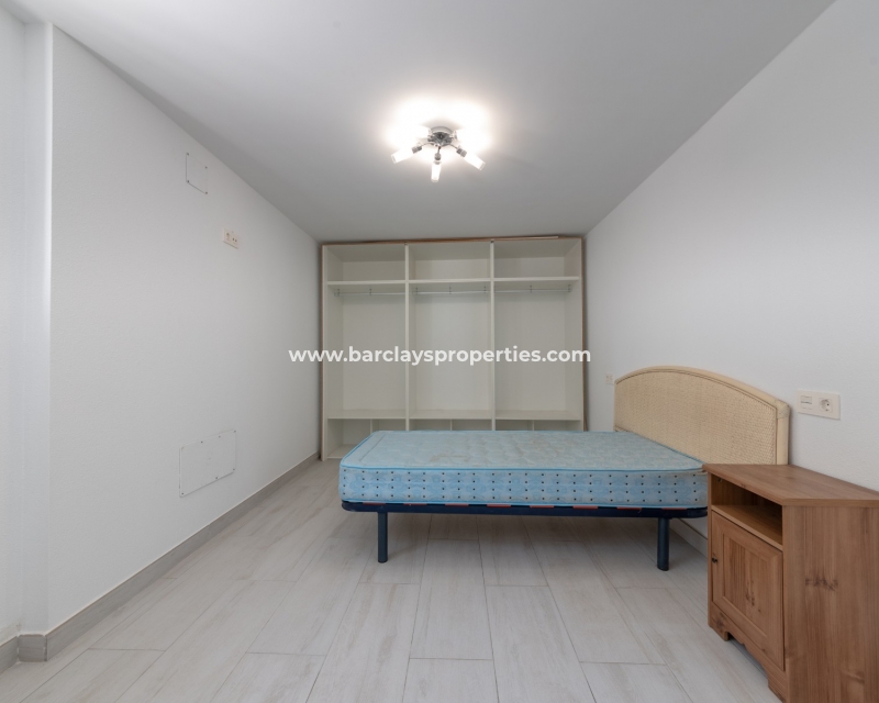 Wederverkoop - Vrijstaande Villa - Urb. La Marina