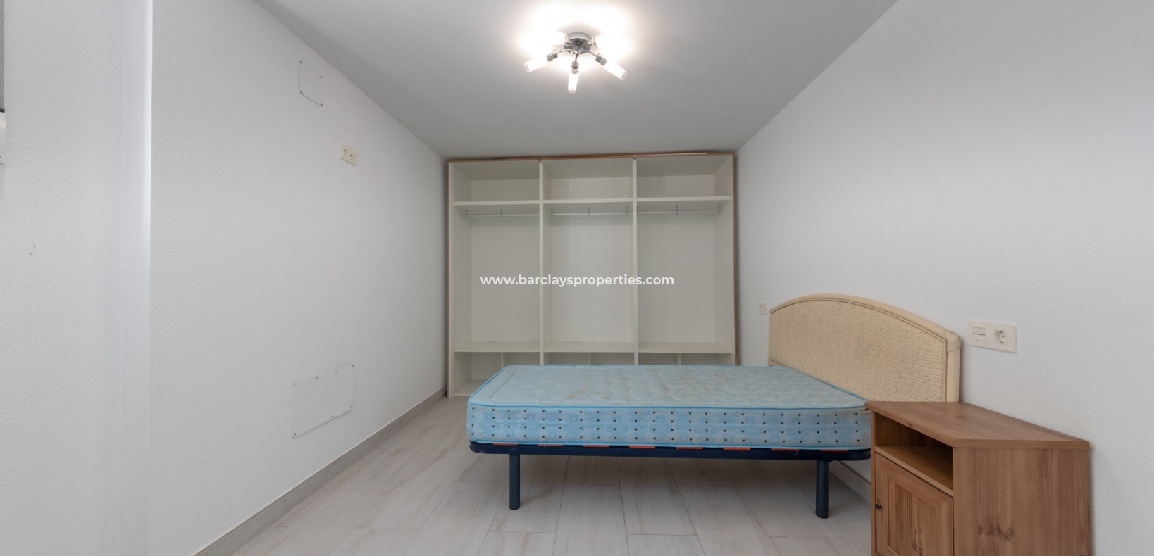 Wederverkoop - Vrijstaande Villa - Urb. La Marina