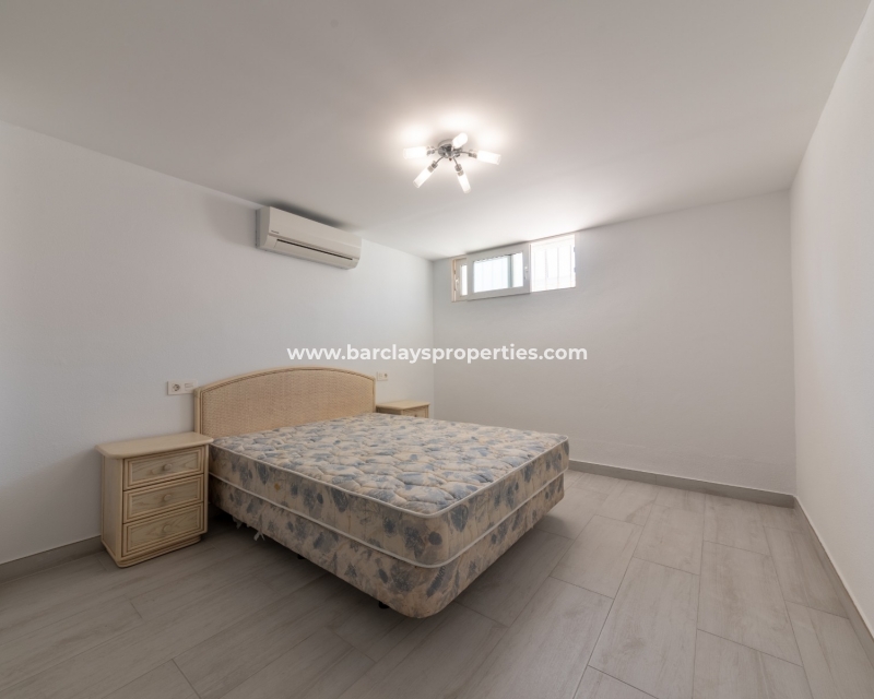 Wederverkoop - Vrijstaande Villa - Urb. La Marina