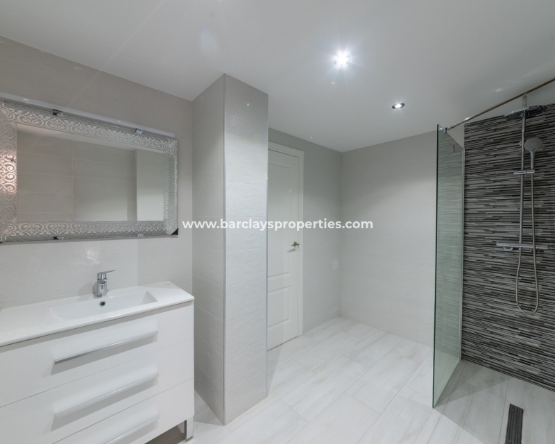 Wederverkoop - Vrijstaande Villa - Urb. La Marina