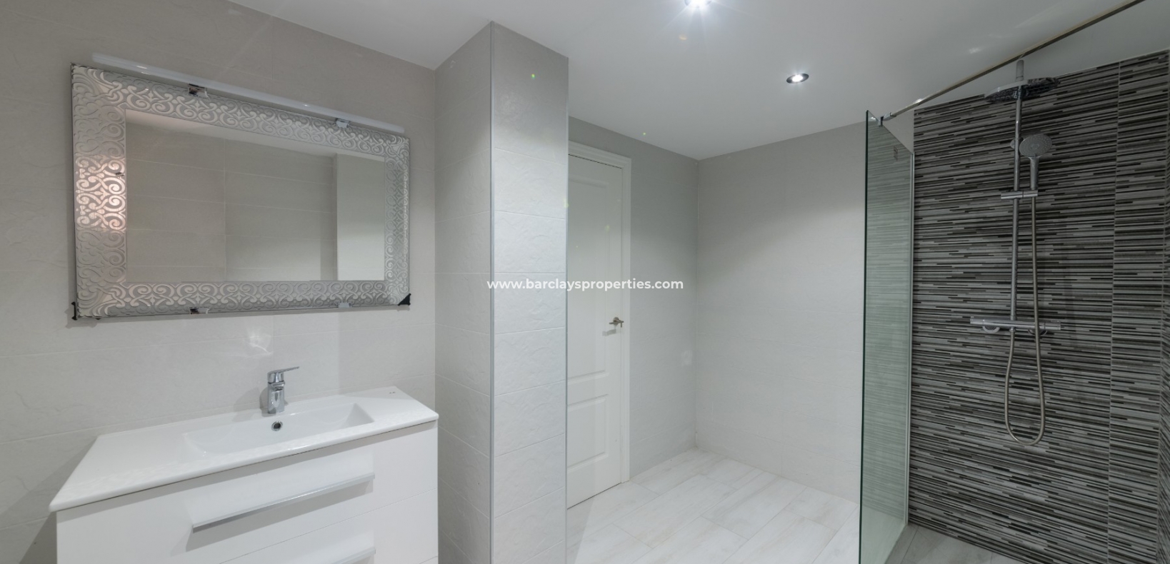 Wederverkoop - Vrijstaande Villa - Urb. La Marina