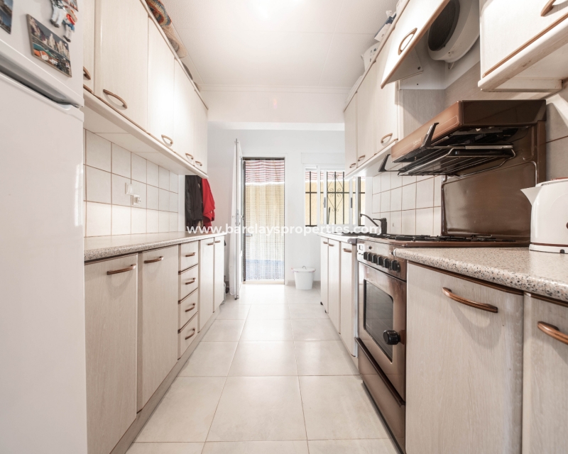 Wederverkoop - Vrijstaande Villa - Urb. La Marina