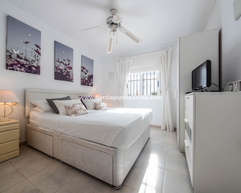 Wederverkoop - Vrijstaande Villa - Urb. La Marina