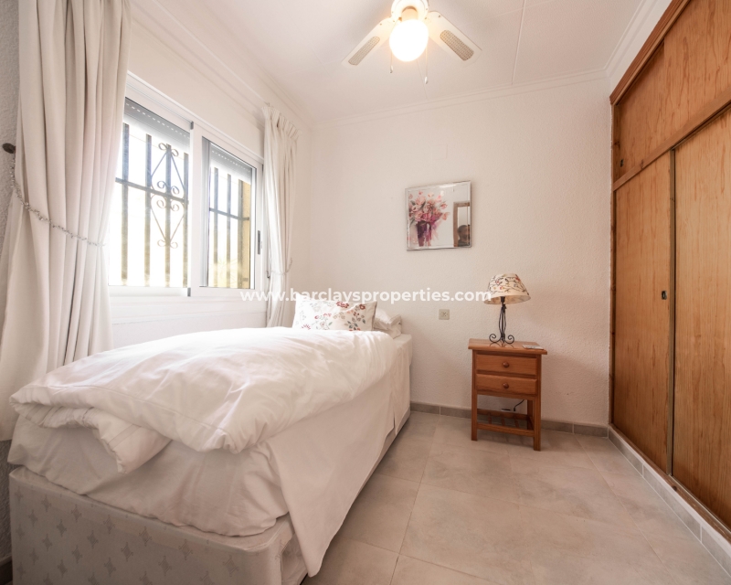 Wederverkoop - Vrijstaande Villa - Urb. La Marina