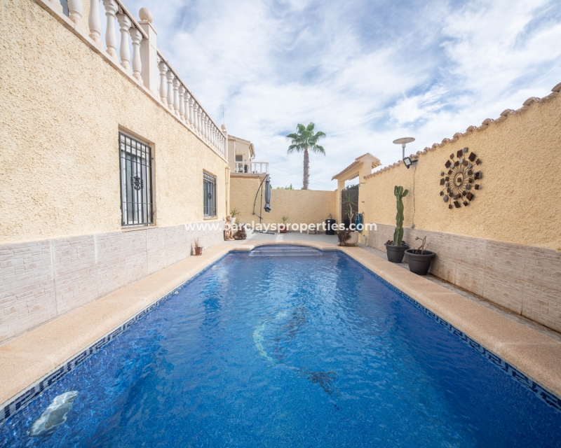 Wederverkoop - Vrijstaande Villa - Urb. La Marina