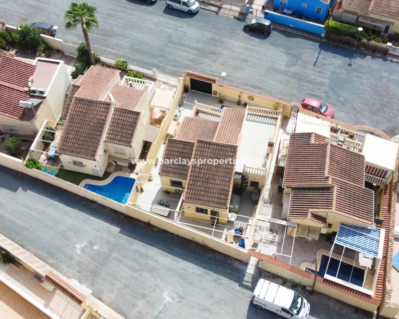 Wederverkoop - Vrijstaande Villa - Urb. La Marina