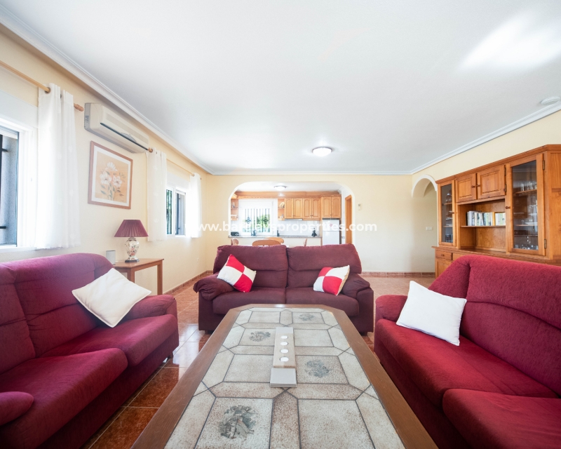 Wederverkoop - Vrijstaande Villa - Urb. La Marina