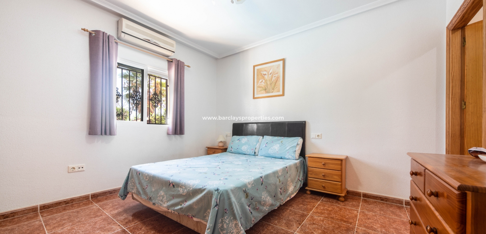 Wederverkoop - Vrijstaande Villa - Urb. La Marina