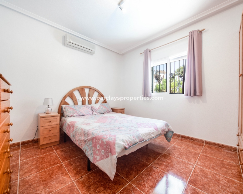 Wederverkoop - Vrijstaande Villa - Urb. La Marina