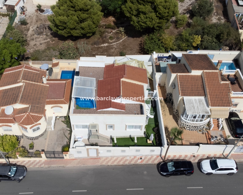 Wederverkoop - Vrijstaande Villa - Urb. La Marina