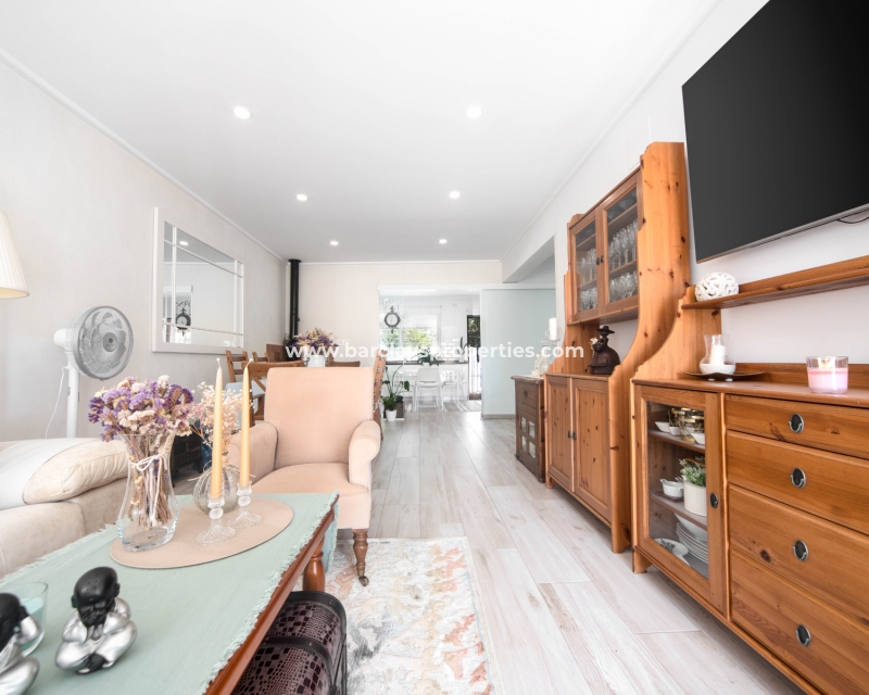 Wederverkoop - Vrijstaande Villa - Urb. La Marina