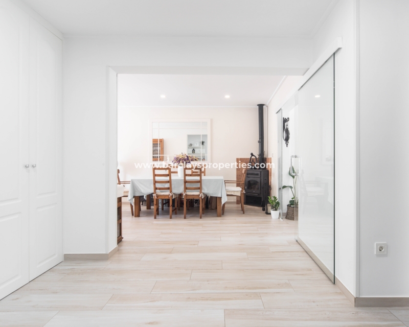 Wederverkoop - Vrijstaande Villa - Urb. La Marina