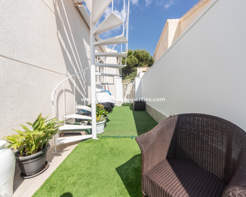 Wederverkoop - Vrijstaande Villa - Urb. La Marina