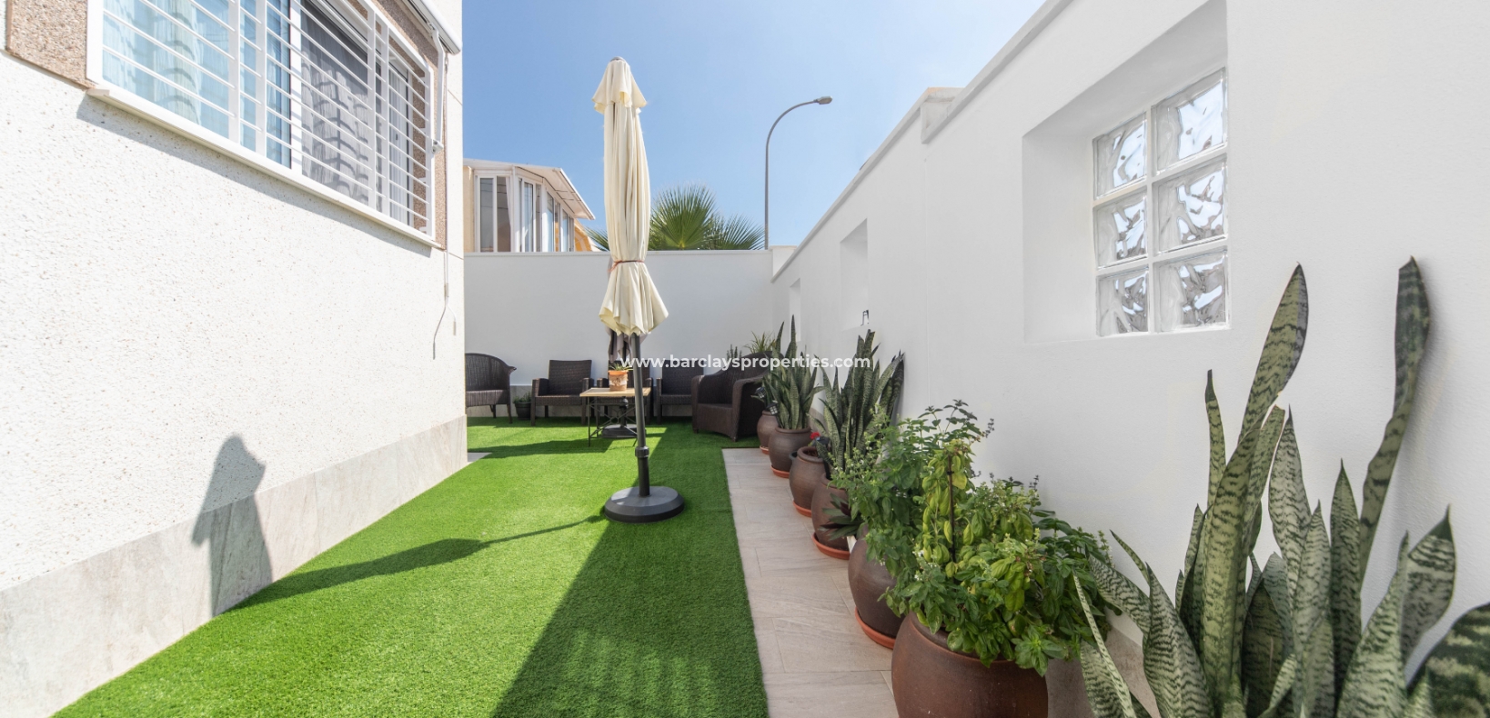 Wederverkoop - Vrijstaande Villa - Urb. La Marina