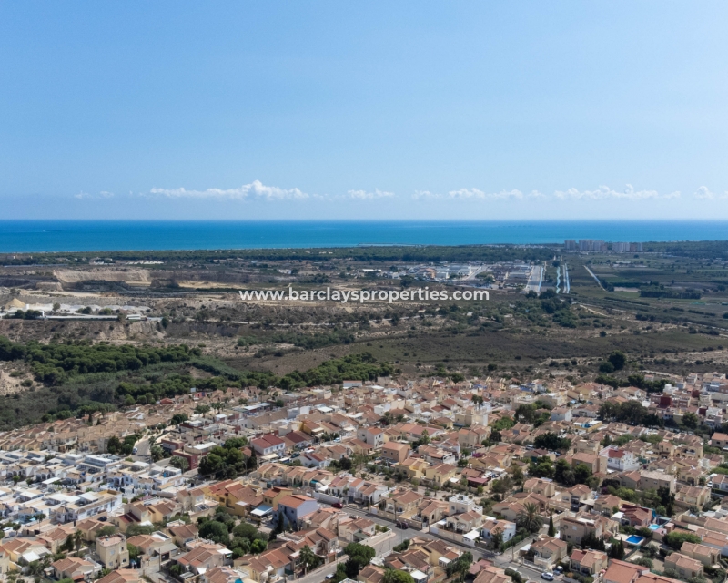 Wederverkoop - Vrijstaande Villa - Urb. La Marina
