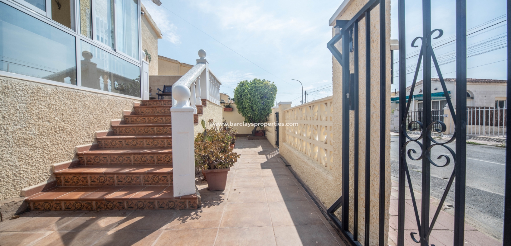 Wederverkoop - Vrijstaande Villa - Urb. La Marina