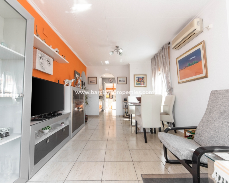 Wederverkoop - Vrijstaande Villa - Urb. La Marina