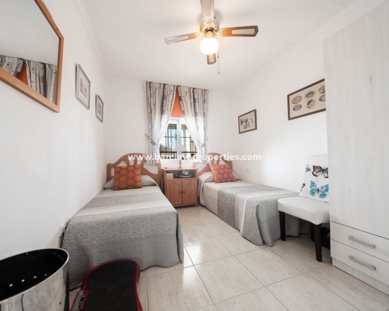 Wederverkoop - Vrijstaande Villa - Urb. La Marina