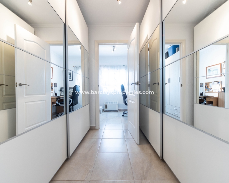 Wederverkoop - Vrijstaande Villa - Urb. La Marina