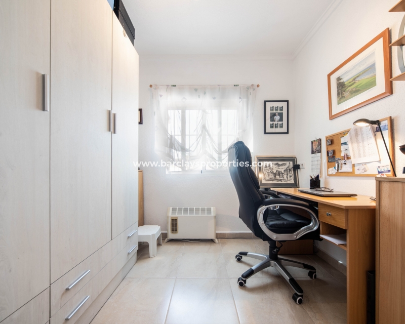 Wederverkoop - Vrijstaande Villa - Urb. La Marina