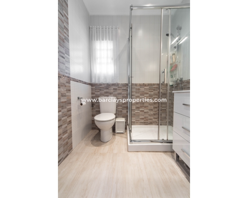 Wederverkoop - Vrijstaande Villa - Urb. La Marina