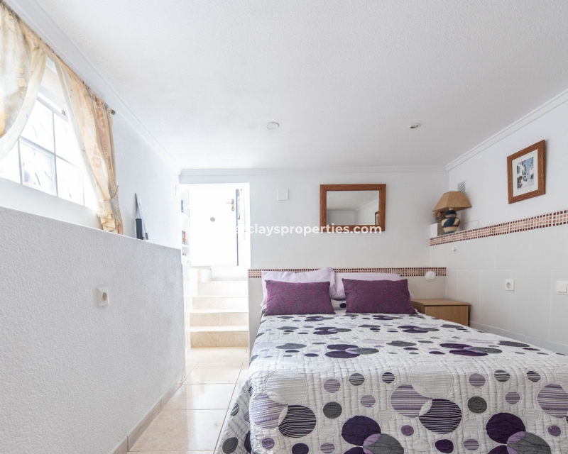 Wederverkoop - Vrijstaande Villa - Urb. La Marina