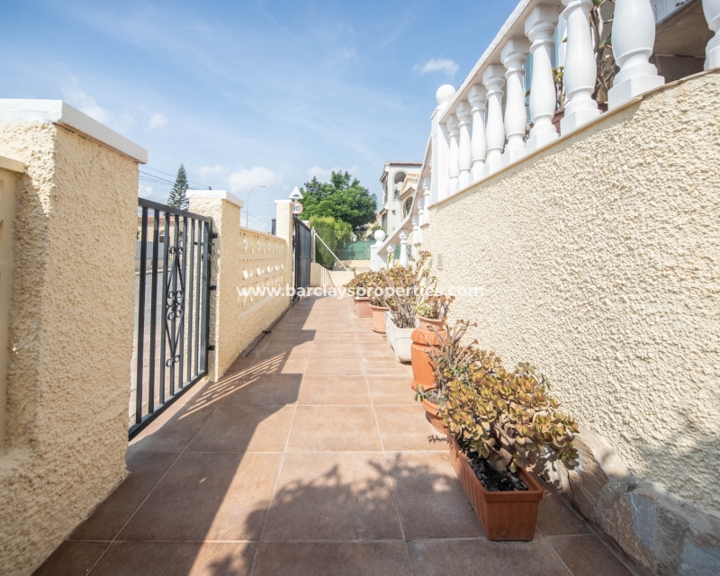 Wederverkoop - Vrijstaande Villa - Urb. La Marina