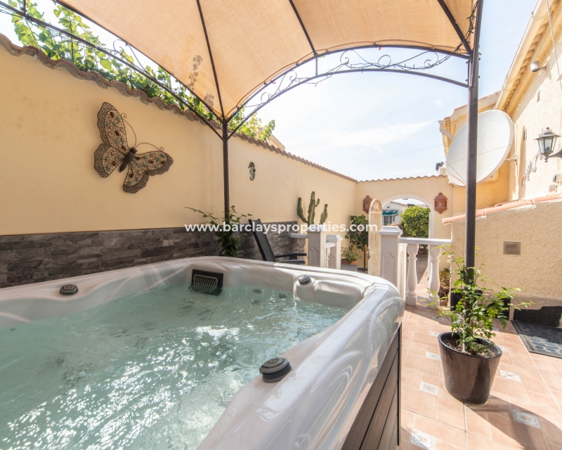 Wederverkoop - Vrijstaande Villa - Urb. La Marina