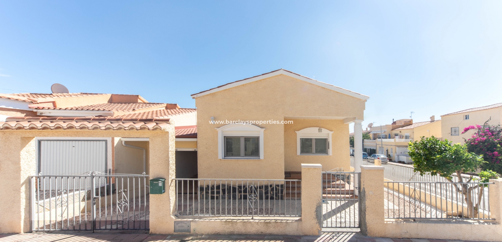 Wederverkoop - Vrijstaande Villa - Urb. La Marina