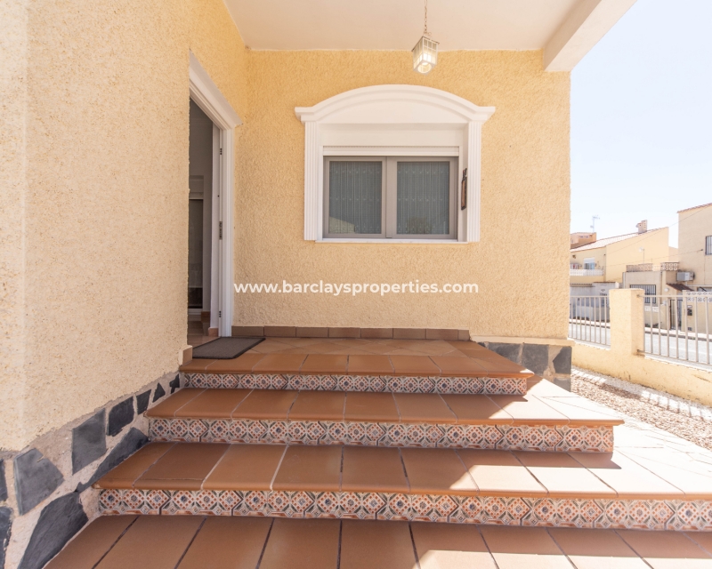 Wederverkoop - Vrijstaande Villa - Urb. La Marina