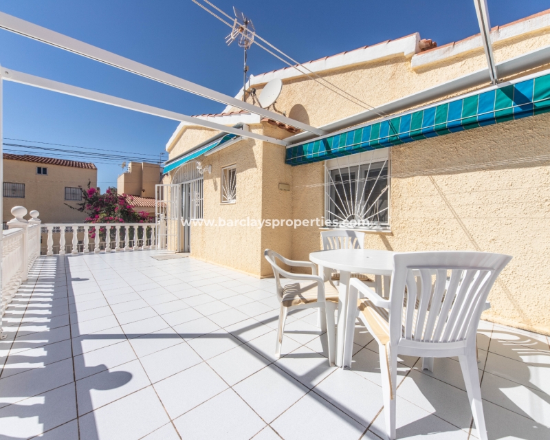 Wederverkoop - Vrijstaande Villa - Urb. La Marina