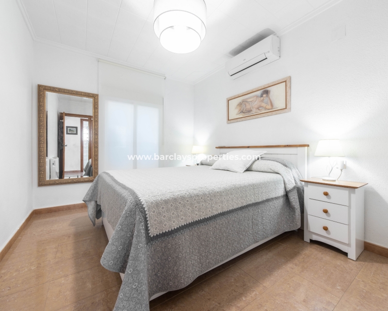 Wederverkoop - Vrijstaande Villa - Urb. La Marina