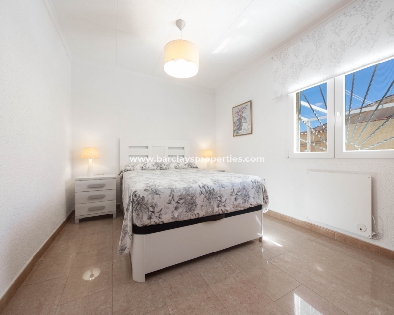 Wederverkoop - Vrijstaande Villa - Urb. La Marina