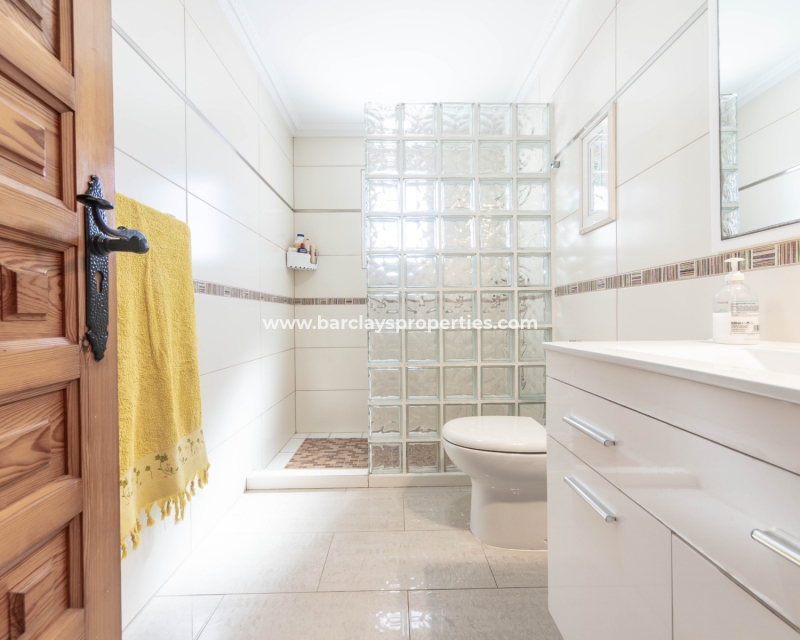 Wederverkoop - Vrijstaande Villa - Urb. La Marina