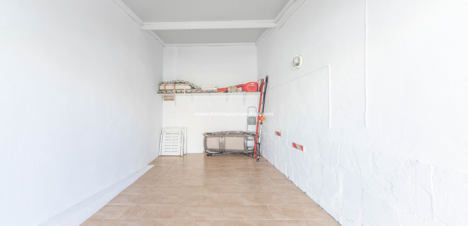 Wederverkoop - Vrijstaande Villa - Urb. La Marina