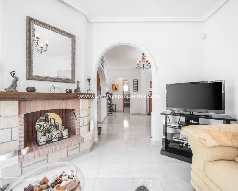 Wederverkoop - Vrijstaande Villa - Urb. La Marina