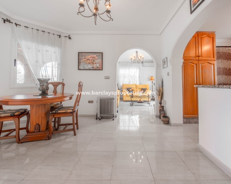 Wederverkoop - Vrijstaande Villa - Urb. La Marina