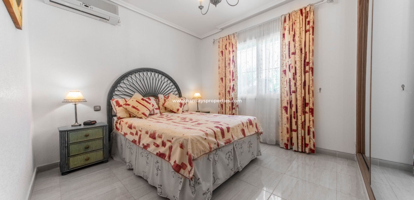 Wederverkoop - Vrijstaande Villa - Urb. La Marina